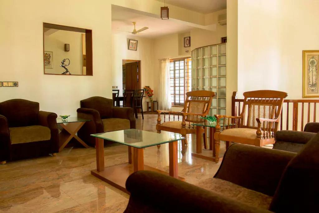 Villa Serena Bengalúr Exteriér fotografie