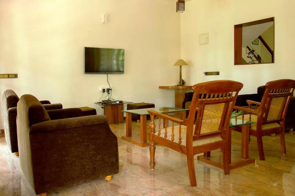 Villa Serena Bengalúr Exteriér fotografie