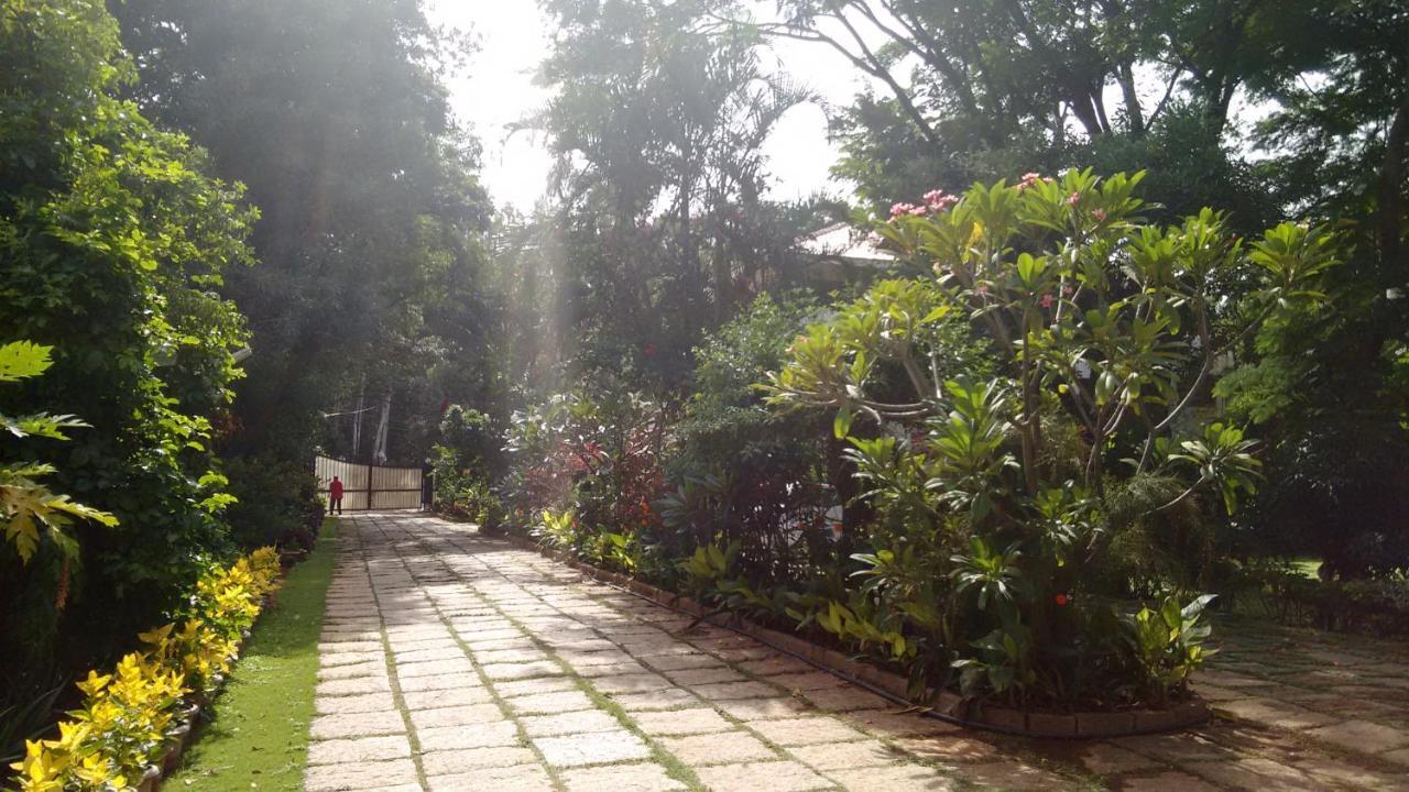 Villa Serena Bengalúr Exteriér fotografie
