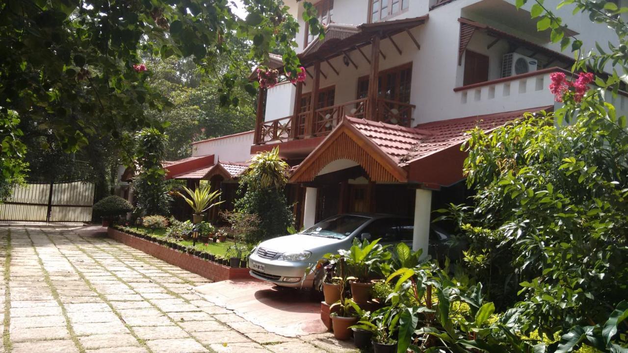 Villa Serena Bengalúr Exteriér fotografie